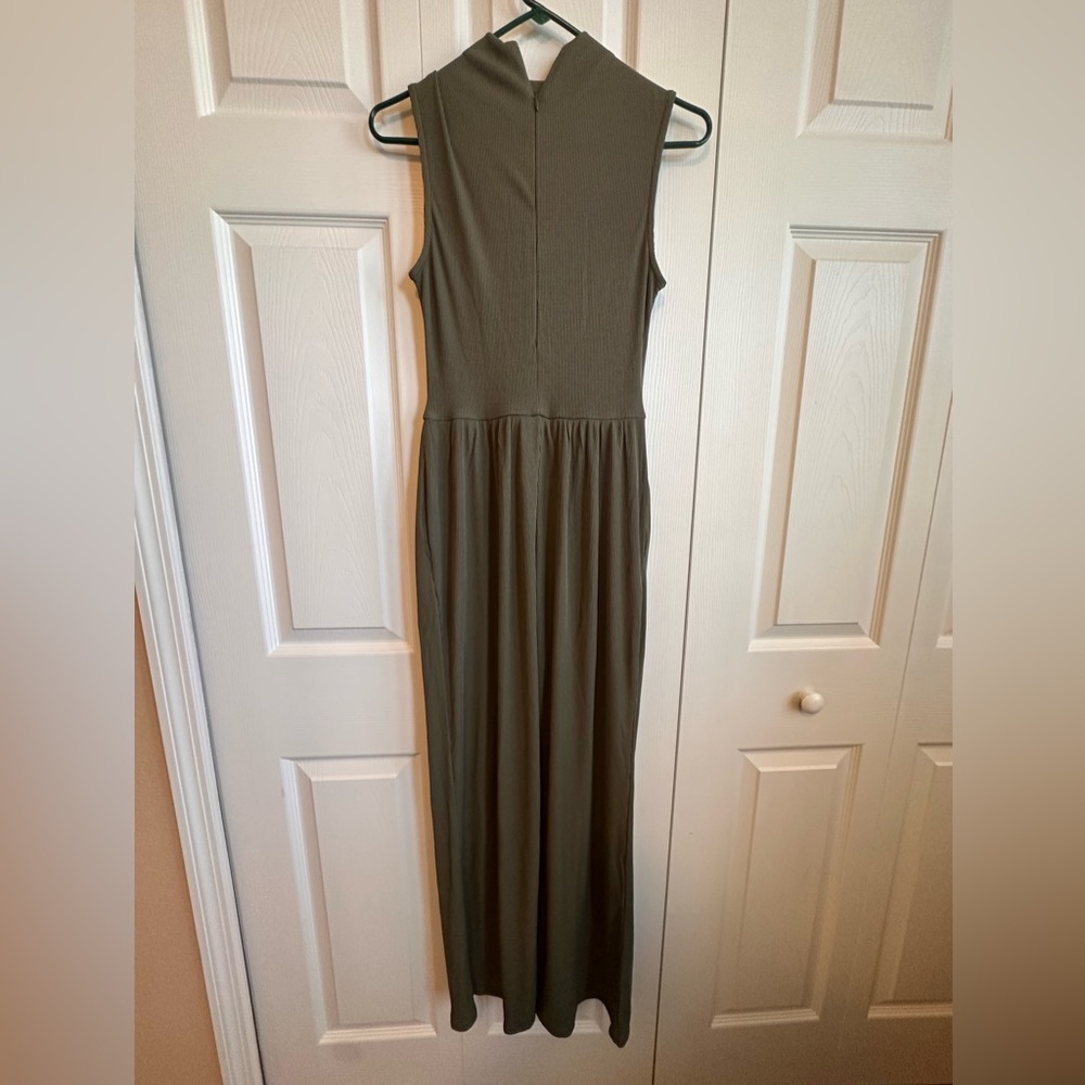 NWT Sleeveless Olive Green Jumpsuit - Picture 3 of 5